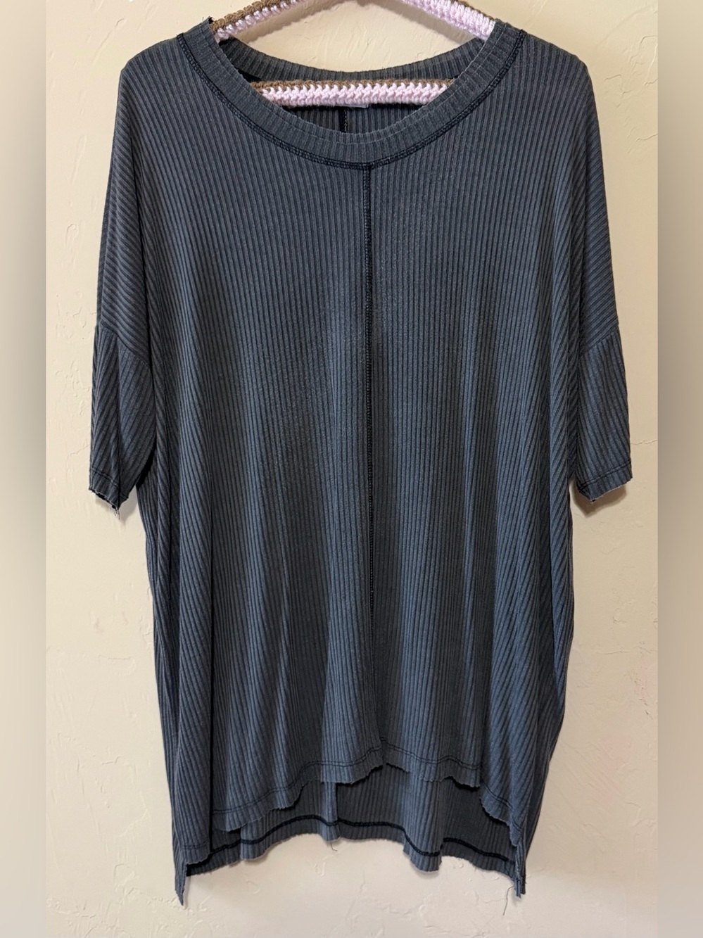 Cherish Ribbed Relaxed Short-Sleeve Top in Charcoal